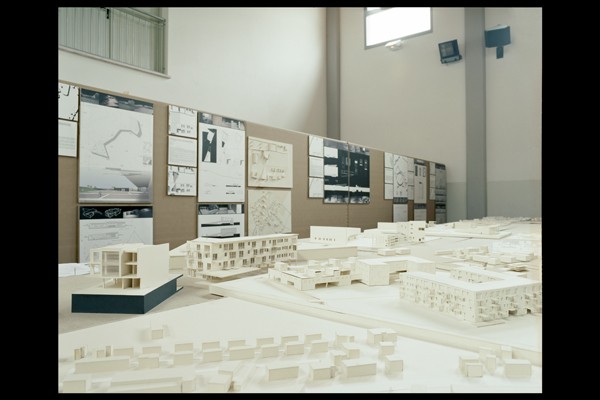 ALLESTIMENTO &ldquo;LA CASA E LO SPAZIO URBANO&rdquo;