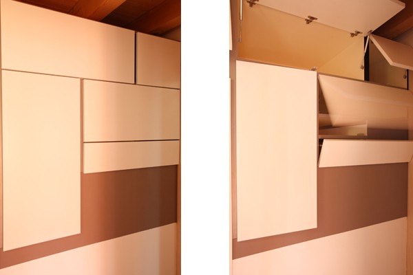 SCALA MOBILE - ARMADIO MISTERIOSO