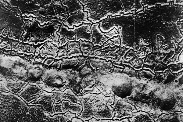 "SENZA SOVERCHI RIGUARDI"